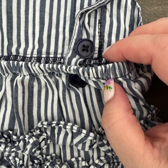 Ruffle Butts Navy Stripe Cross-Back Ruffle Romper Size 6-12 Months - Picture 5 of 7